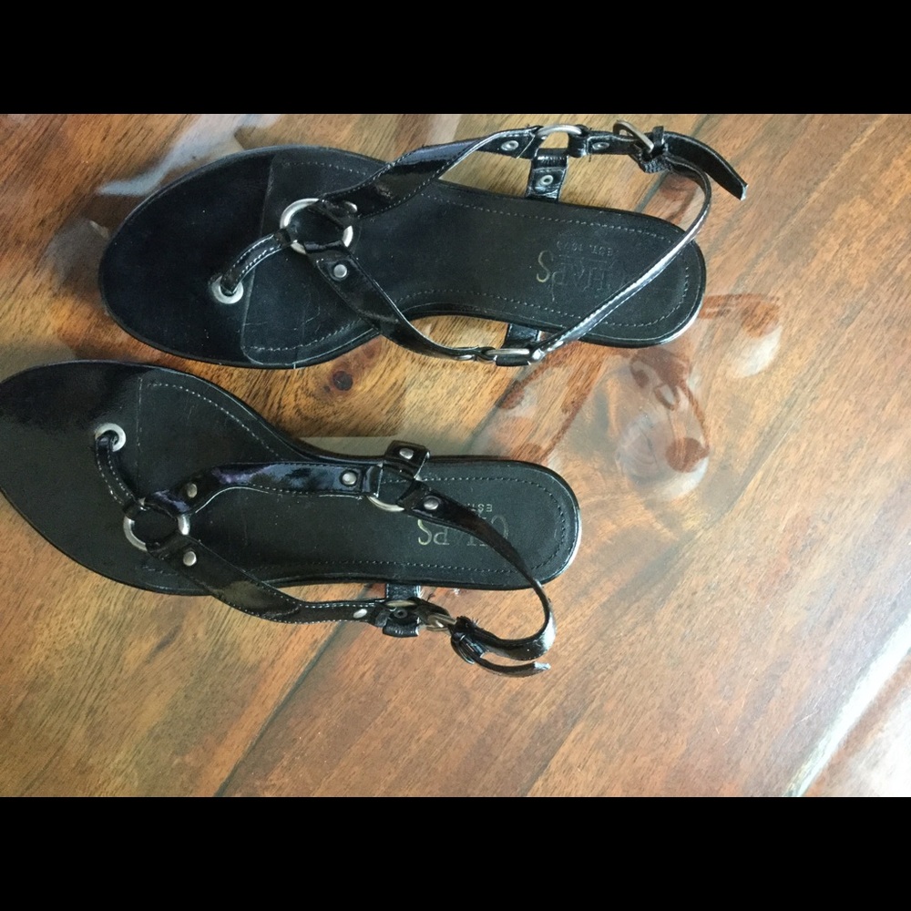Chaps Black Strap Sandals